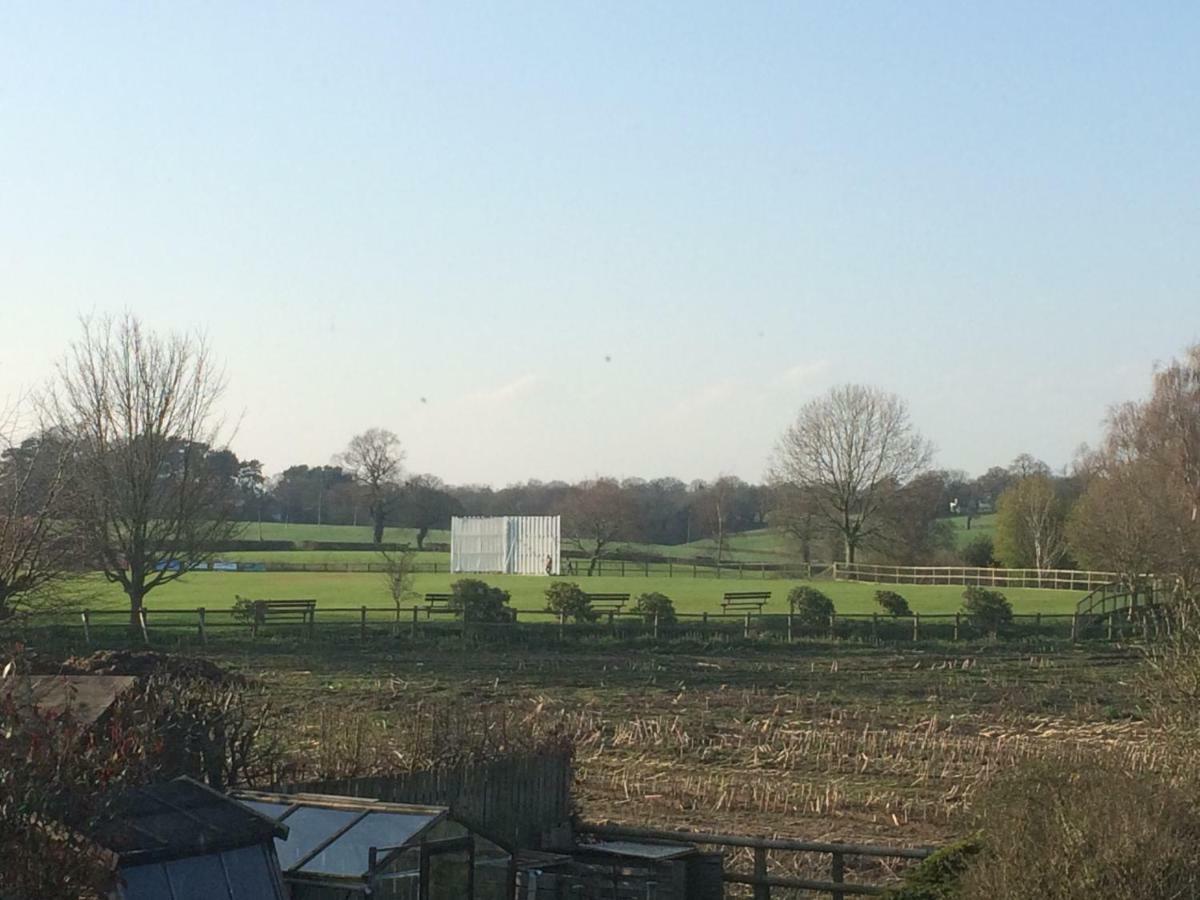 Porthkerry House Bed And Breakfast Little Budworth Bagian luar foto