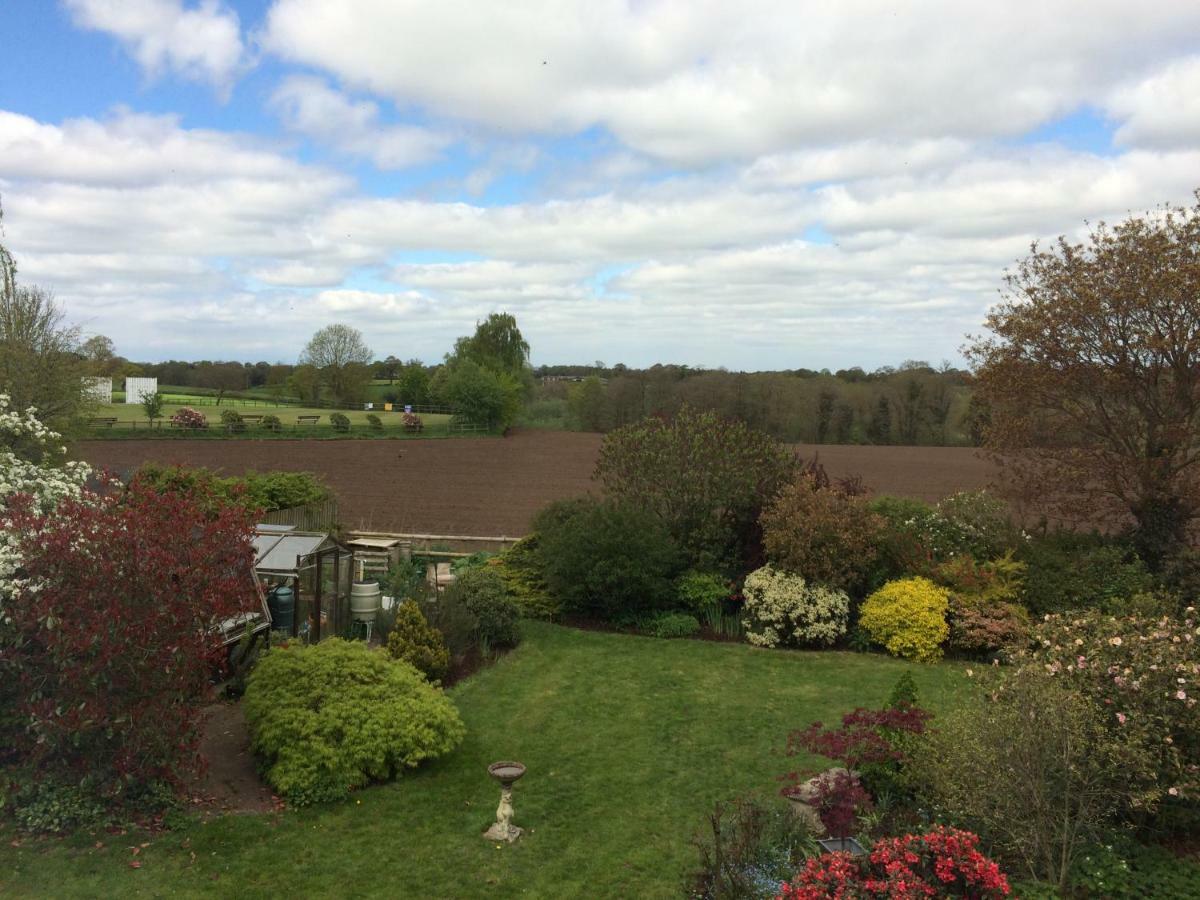 Porthkerry House Bed And Breakfast Little Budworth Bagian luar foto